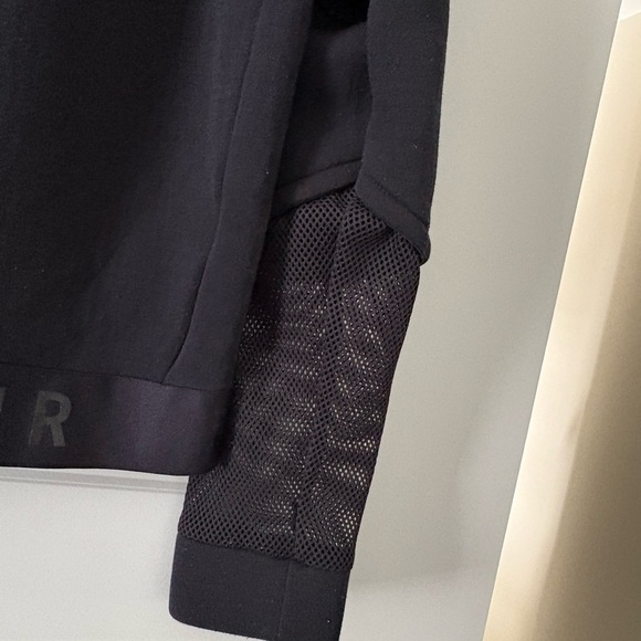 Under Armour Unstoppable Move Zip Cropped Hoodie - Black Large - Picture 6 of 15